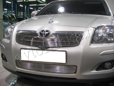 Toyota Avensis (06-09) накладка на решетку радиатора